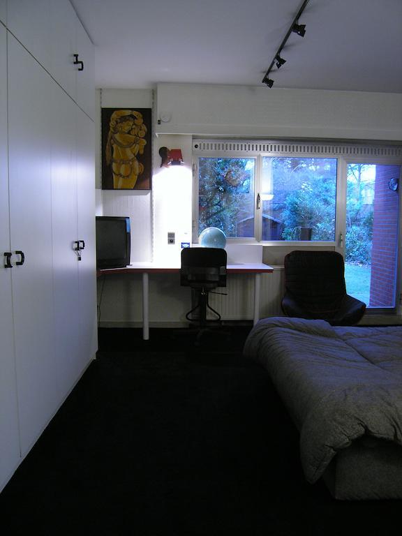 B&B Middelheim アントウェルペン 部屋 写真